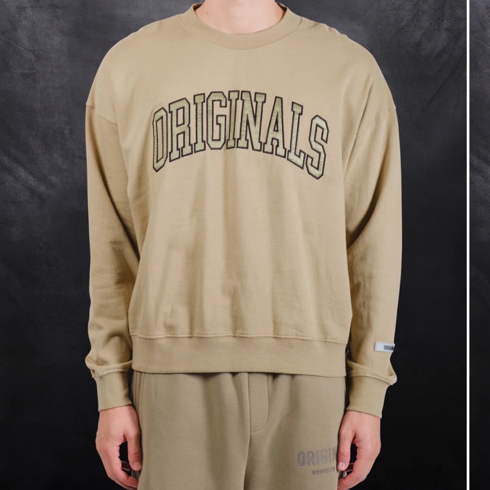 Brooklyn Cloth Originals Satin Applique sweatshirt - Picture 9 of 17